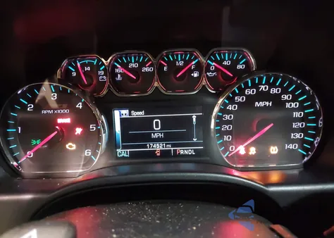 2017 Chevrolet Silverado 1500 2Lt из США, поврежденный, VIN 3GCUKREC8HG187031